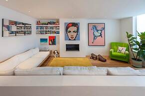 Chic 2-bedroom Home - Richmond Upon Thames