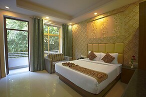 Q Saina's S K Regency