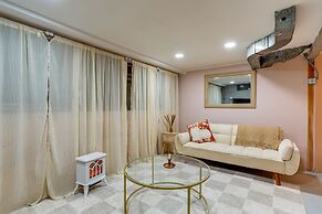 Quaint Studio w/ Sauna: 5 Mi to Space Needle