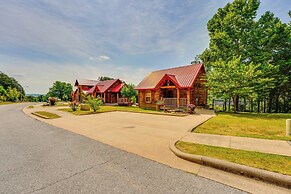 'antler's Point' Cabin w/ Patio & Grill in Branson