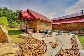 Branson 'antler's Lodge' Cabin w/ Private Hot Tub