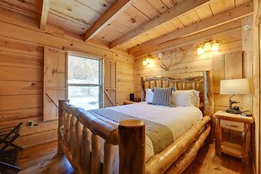 Branson 'antler's Lodge' Cabin w/ Private Hot Tub