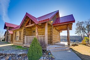 Branson 'antler's Lodge' Cabin w/ Private Hot Tub