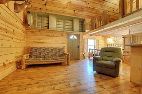 Scenic 'antler's Lodge' Cabin w/ Grill in Branson!