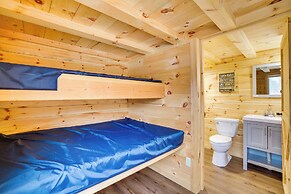 Mauston Studio Cabin ~ 15 Mi to Wisconsin Dells!