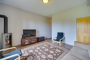 Tofte Tranquility: Lakefront Townhome w/ Balcony!