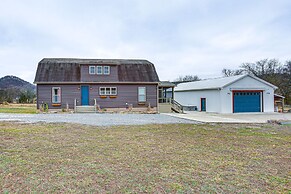 Bethpage Home w/ Private Hot Tub & Game Room!