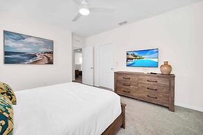 Resort Oasis w/ Game Room: 11 Mi to Disney!