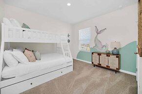 Resort Oasis w/ Game Room: 11 Mi to Disney!