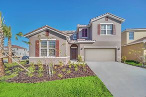 Resort Oasis w/ Game Room: 11 Mi to Disney!