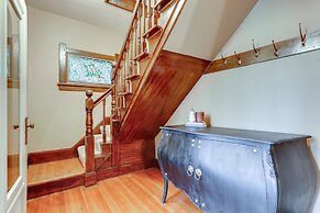 Inviting Seattle Apartment: 4 Mi to Ballard Locks