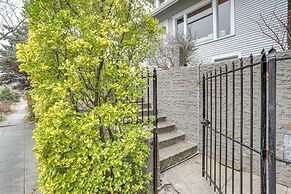 Inviting Seattle Apartment: 4 Mi to Ballard Locks