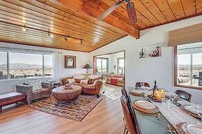 Twentynine Palms Desert Oasis w/ Pool & Hot Tub!