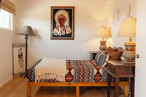 Twentynine Palms Desert Oasis w/ Pool & Hot Tub!