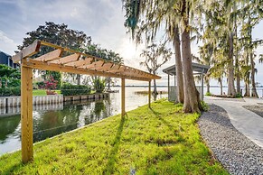 Secluded Florida Retreat on Lake Eloise!