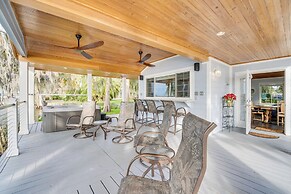 Hot Tub & Fire Pit: Lakefront Home on Lake Eloise