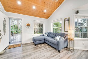 Hot Tub & Fire Pit: Lakefront Home on Lake Eloise