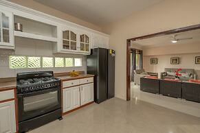 Dawn Beach Estate - 3 bedroom Apartment Villa 3 Villa by RedAwning