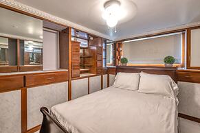 Dawn Beach Estate - 3 bedroom Apartment Villa 3 Villa by RedAwning