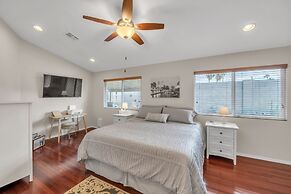 Summer All Year Round 2 Bedroom Home by RedAwning