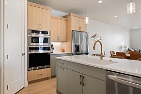 Paddle And Play 5 Bedroom Townhouse