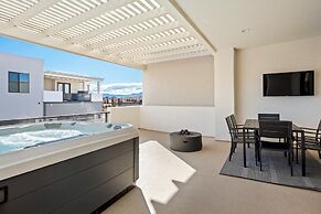 Paddle And Play 5 Bedroom Townhouse