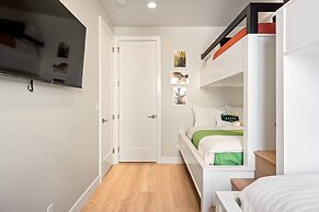 Paddle And Play 5 Bedroom Townhouse