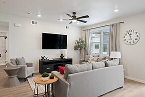 Desert Disney 2 Bedroom Condo