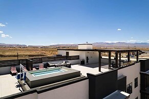 Desert Disney 2 Bedroom Condo