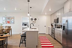 Desert Disney 2 Bedroom Condo