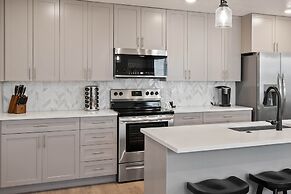 Desert Disney 2 Bedroom Condo