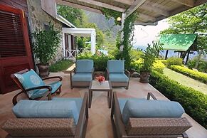 Authentic St. Lucian Experience At Prestigious Villa - Colibri Cottage