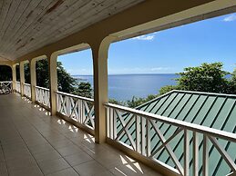 Authentic St. Lucian Experience At Prestigious Villa - Colibri Cottage