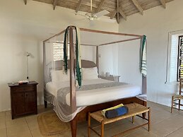 Authentic St. Lucian Experience At Prestigious Villa - Colibri Cottage