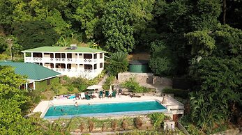 Authentic St. Lucian Experience At Prestigious 2-bed Villa - Colibri C