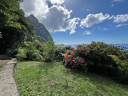 Authentic St. Lucian Experience At Prestigious 2-bed Villa - Colibri C