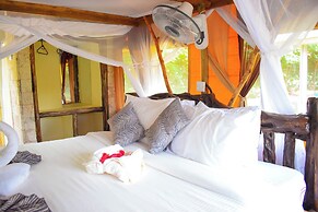 Boma Simba Lodge