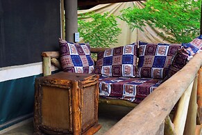 Boma Simba Lodge