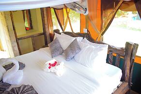Boma Simba Lodge