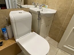 Impeccable 2-bed Apartment in Central London