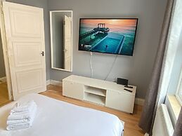 Impeccable 2-bed Apartment in Central London