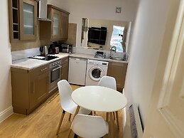 Impeccable 2-bed Apartment in Central London