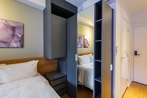 B.Homy - Be Urban Brooklin