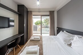 B.Homy - Be Urban Brooklin