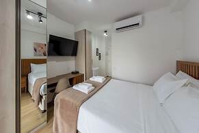 B.Homy - Be Urban Brooklin