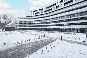 Luxurious Apartment by Renters Prestige