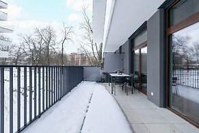 Luxurious Apartment by Renters Prestige