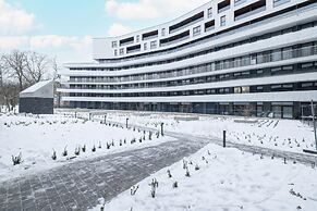 Luxurious Apartment by Renters Prestige