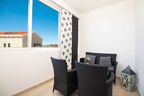 Beautiful 2-bedrooms Apartment in Rogoznica