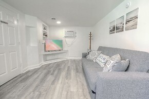 Daytona Shores Inn & Suites